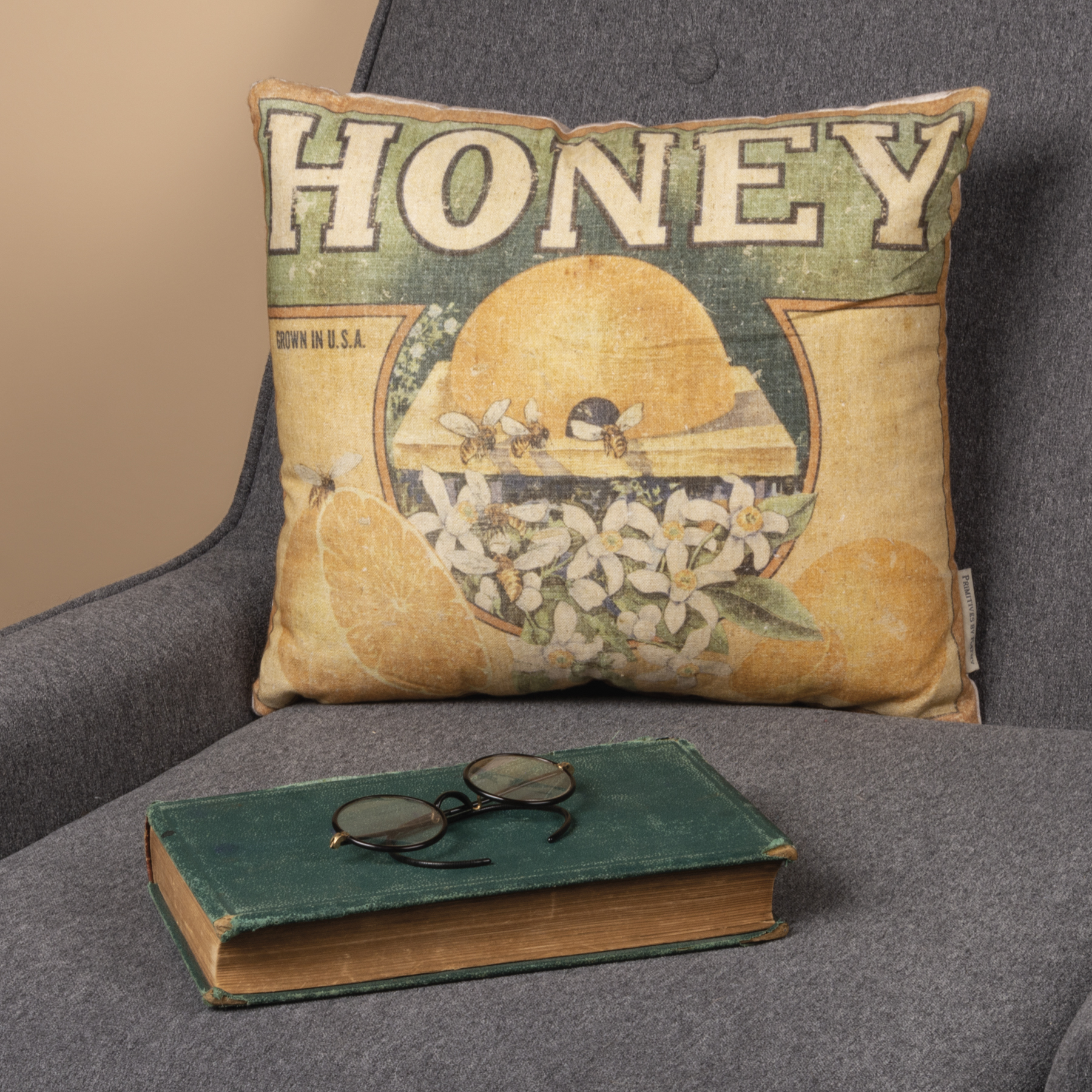 14 x 13-Inches Honey Bee Primitives by Kathy Farmhouse Feedsack Throw Pillow 