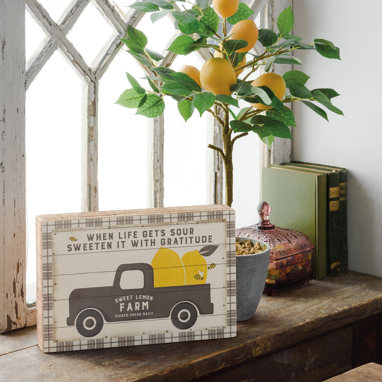 Sweet Lemon Farm Box Sign - Wood, Paper