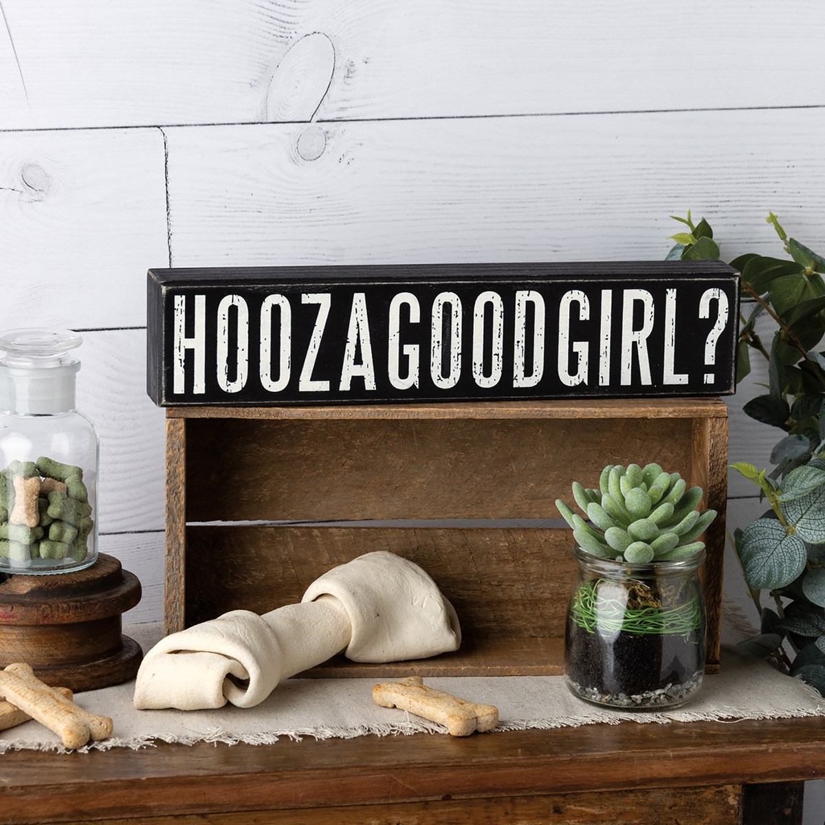 Hoozagoodgirl Box Sign - Wood