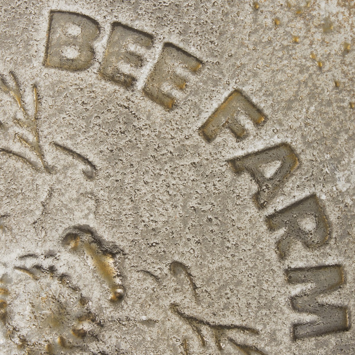 Bee Farm Love Grows Here Stake - Metal