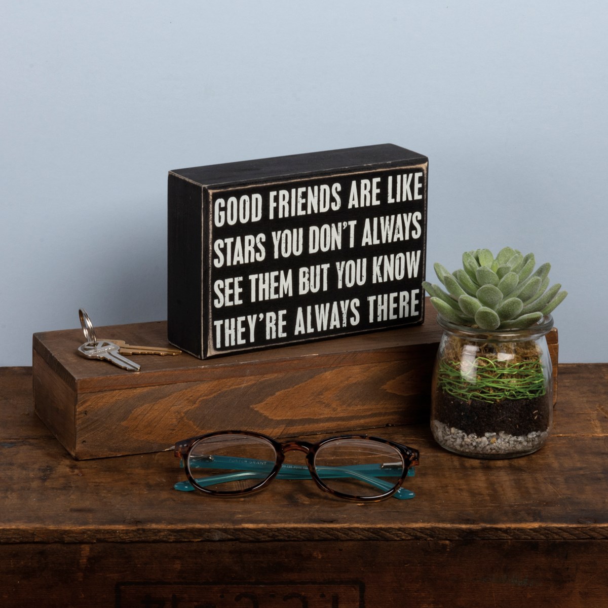 Good Friends Box Sign - Wood