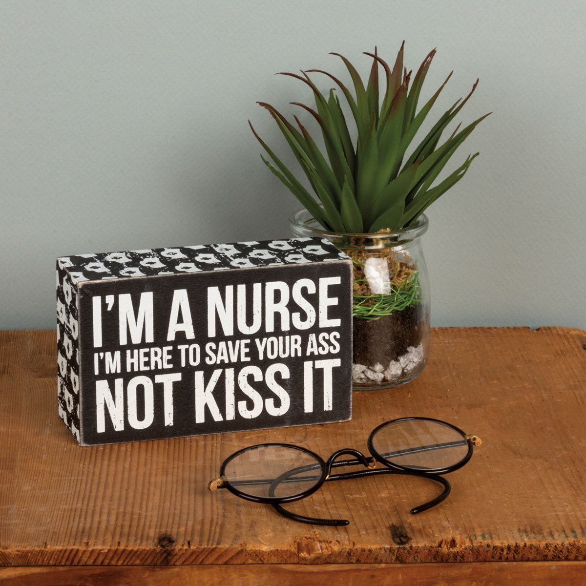 Box Sign - I'm A Nurse - 5" x 3" x 1.75" - Wood, Paper